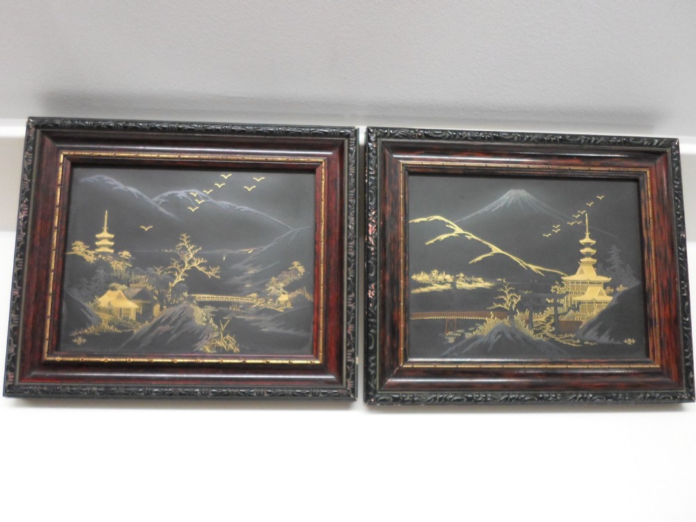 PAIR OF FRAMED JAPANESE KOMAI STYLE WALL PLAQUES