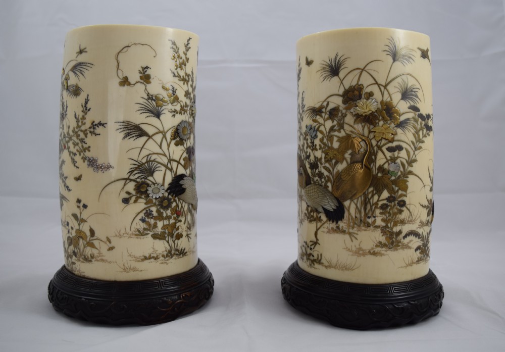 SUPERB PAIR OF JAPANESE IVORY GOLD LACQUER & SHIBAYAMA TUSK VASES View II