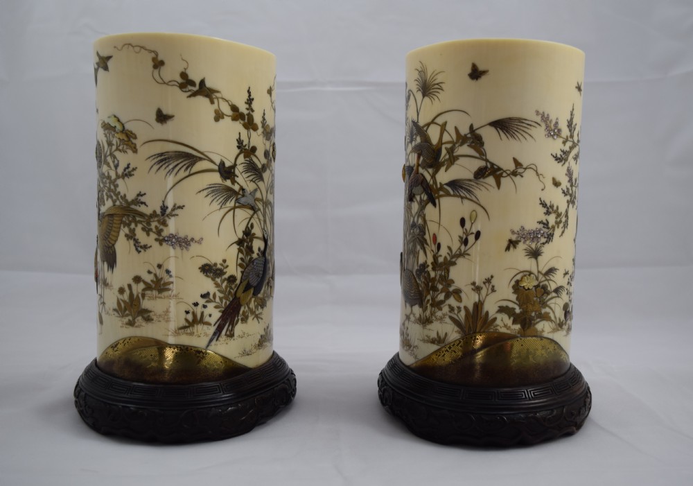 SUPERB PAIR OF JAPANESE IVORY GOLD LACQUER & SHIBAYAMA TUSK VASES View IV