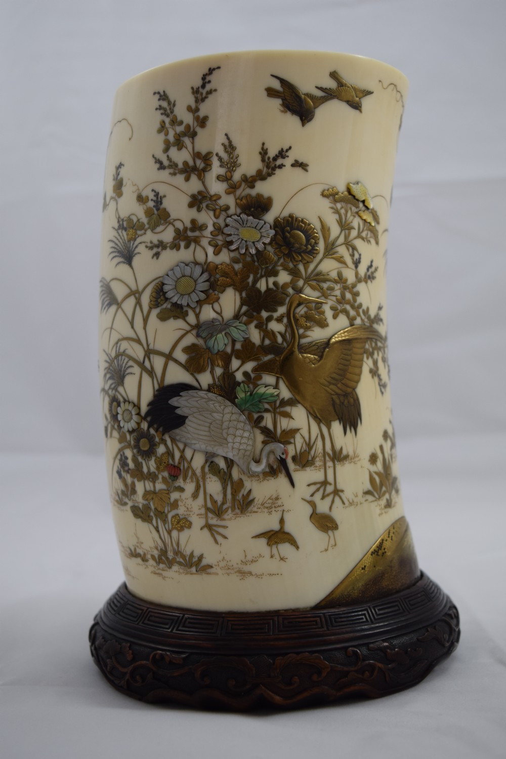 SUPERB PAIR OF JAPANESE IVORY GOLD LACQUER & SHIBAYAMA TUSK VASES View VI