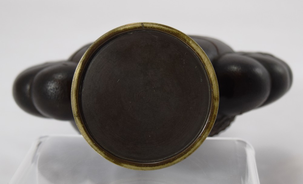 STYLISH AND UNUSUAL JAPANESE BRONZE ONLAID VASE View VII