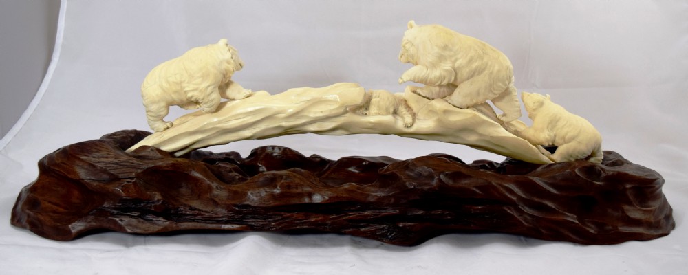 RARE LARGE JAPANESE IVORY TUSK BRIDGE OF BEARS MEIJI View II