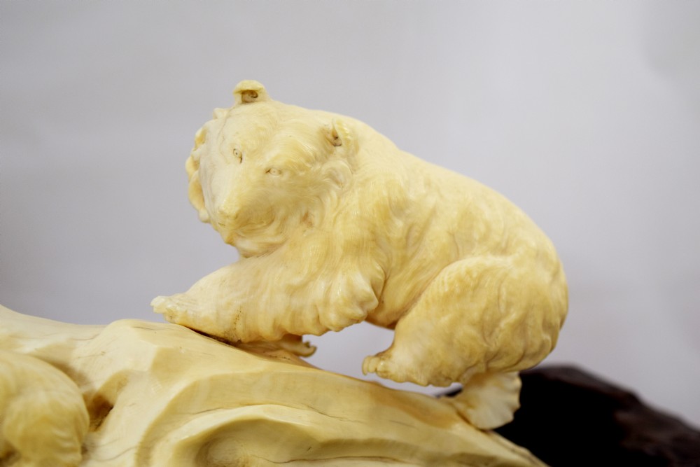 RARE LARGE JAPANESE IVORY TUSK BRIDGE OF BEARS MEIJI View III
