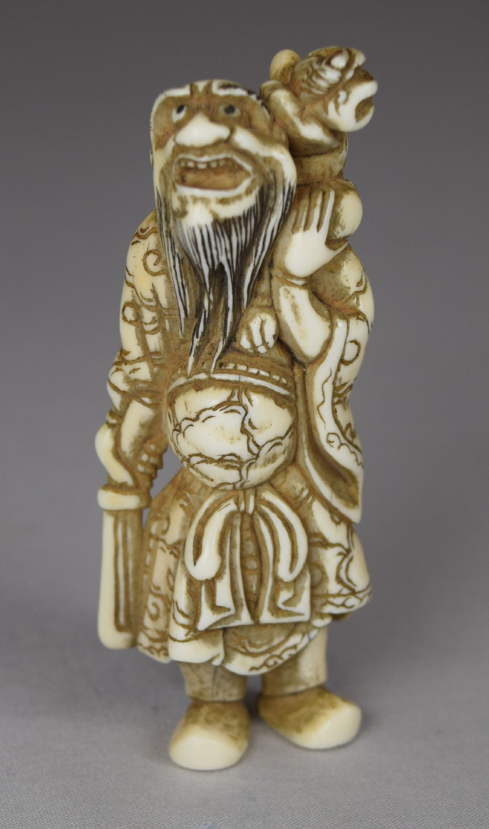 large japanese ivory netsuke shoki and oni - CATEGORY: ANTIQUE MISCELLANEOUS - DATED 1910