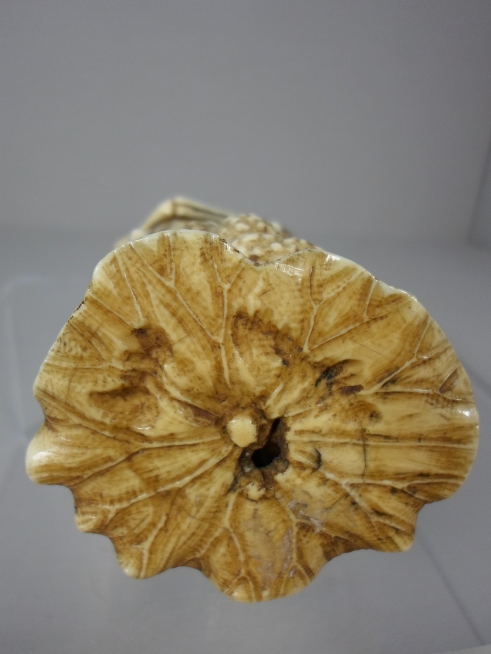 RARE AND FINE QUALITY JAPANESE SKELETAL IVORY OKIMONO View VIII