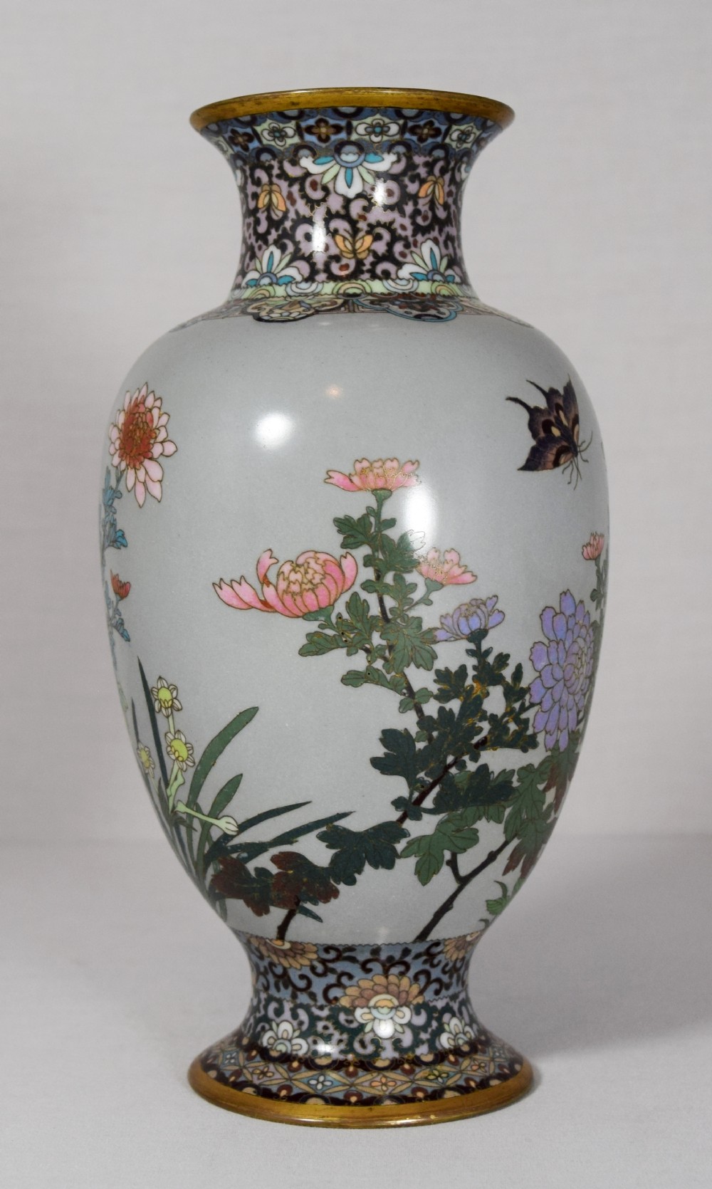 DECORATIVE PAIR OF JAPANESE CLOISONNE MEIJI PERIOD VASES View V