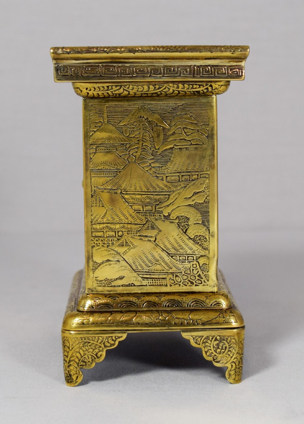  19TH CENTURY JAPANESE KOMAI STYLE MINIATURE CABINET View II