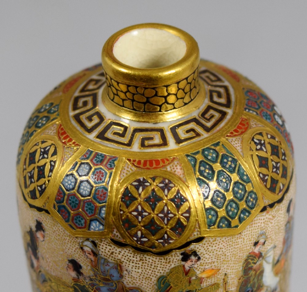 GREAT PAIR OF JAPANESE SATSUMA VASES BY MEIZAN  View XII