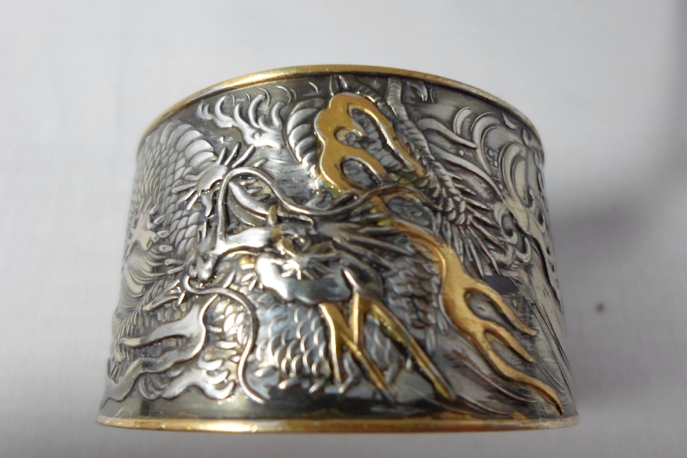 SET OF SIX JAPANESE MIXED METAL NAPKIN RINGS IN TOMOBAKO View IV