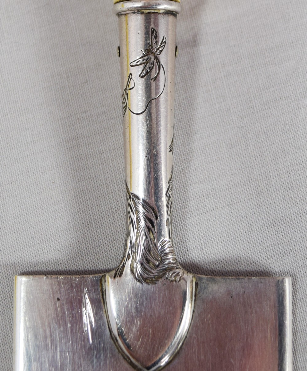UNUSUAL JAPANESE SILVER AND IVORY PRESENTATION SPADE View IV