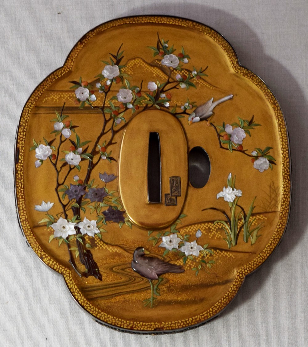 A JAPANESE GOLD LACQUER TSUBA SHAPED PLAQUE BY NEMOTO View III