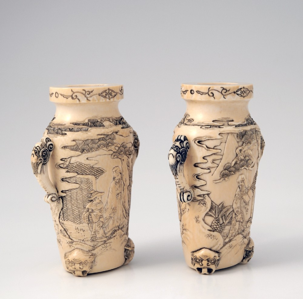 GOOD PAIR OF JAPANESE IVORY VASES MEIJI PERIOD  View III