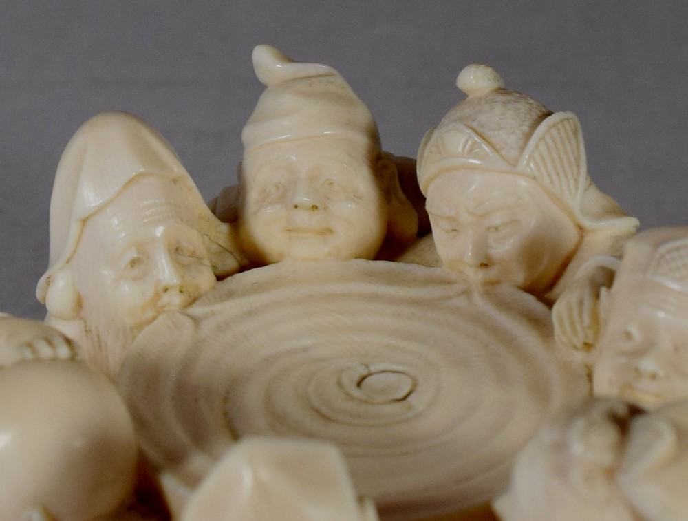 FINE QUALITY HUMEROUS JAPANESE IVORY LUCKY GODS OKIMONO View VI