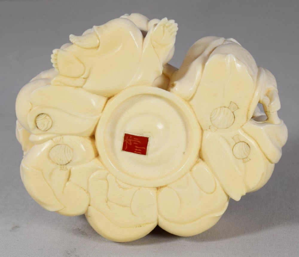 FINE QUALITY HUMEROUS JAPANESE IVORY LUCKY GODS OKIMONO View XI
