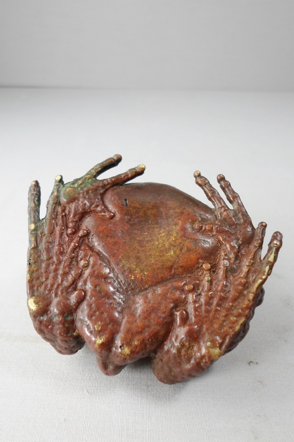 HEAVY FINE QUALITY JAPANESE BRONZE TOAD OKIMONO View V