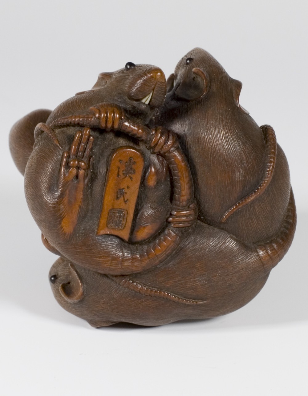 EXCEPTIONAL JAPANESE WOODEN RAT OKIMONO BY KEIMIN View X