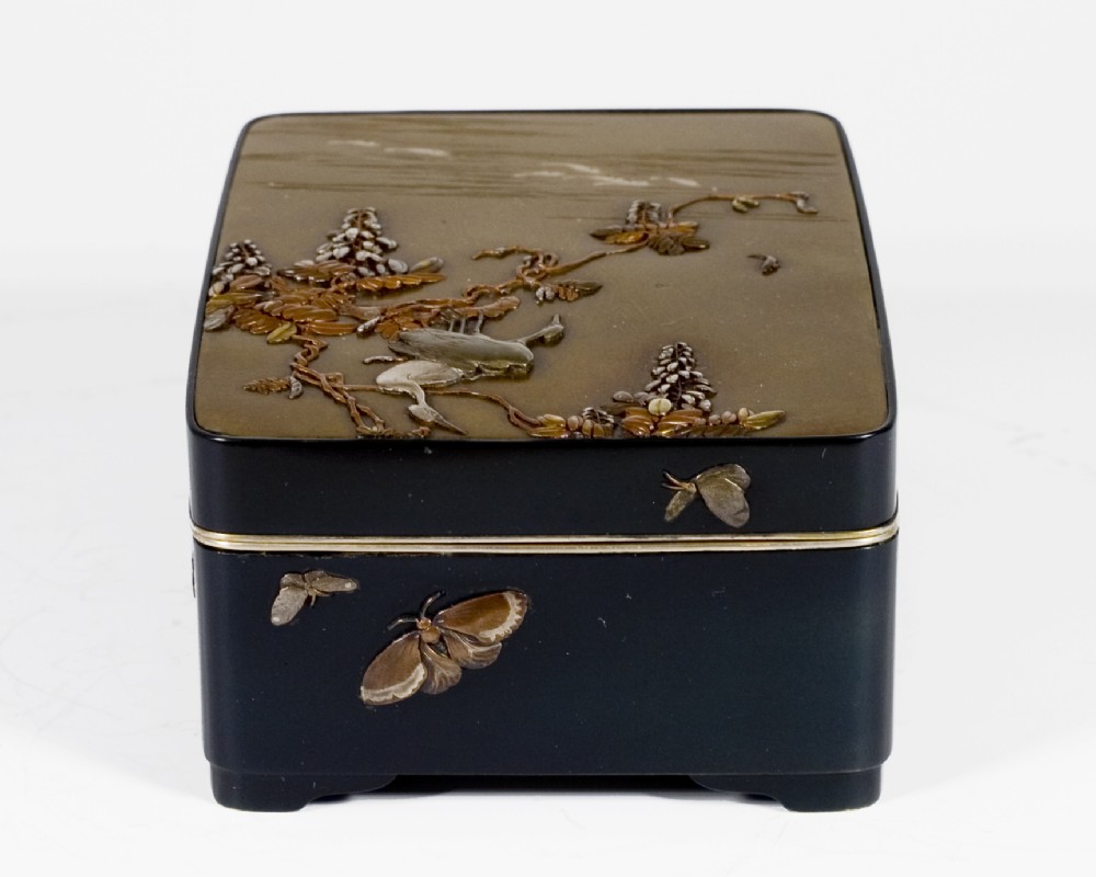 A FINE JAPANESE ONLAID BRONZE & MIXED METAL BOX BY MIYABE ATSUYOSHI View VI