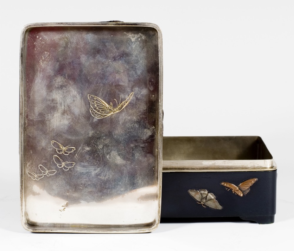 A FINE JAPANESE ONLAID BRONZE & MIXED METAL BOX BY MIYABE ATSUYOSHI View X