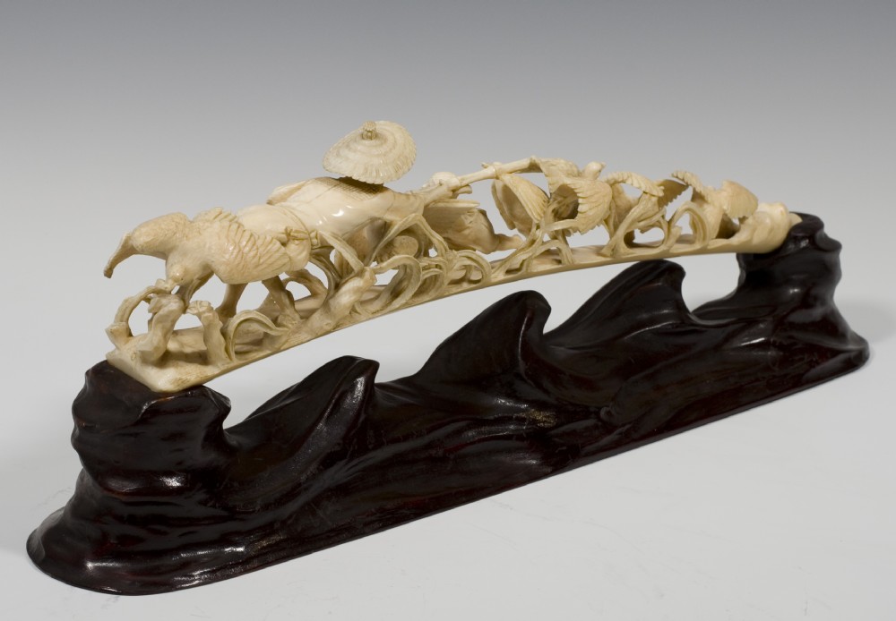 HUMEROUS JAPANESE IVORY OKIMONO BIRD CATCHERS SIGNED View III