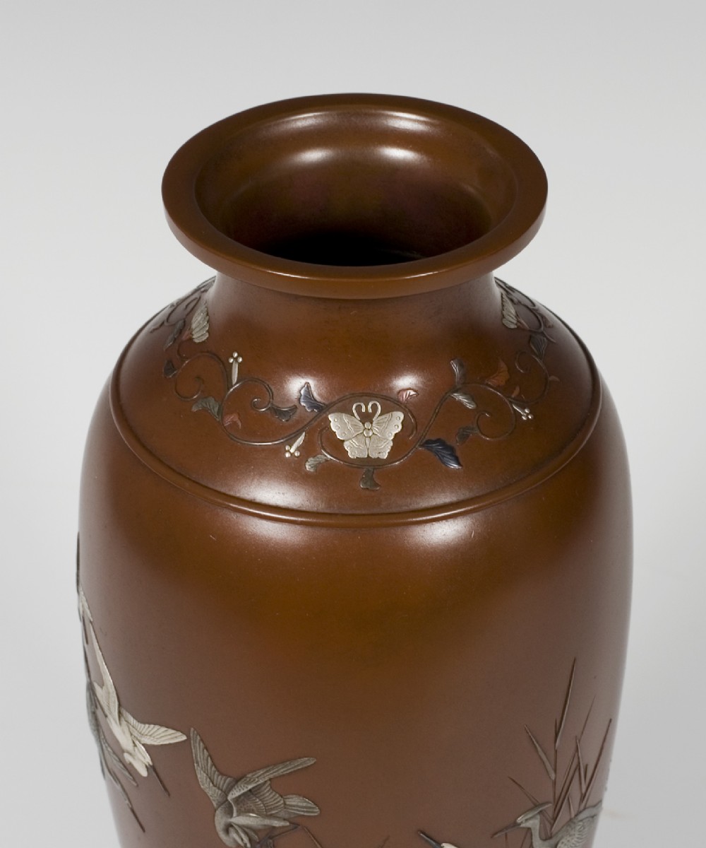 A SUPERB JAPANESE MIXED METAL EGRET VASE BY NOGAWA View X