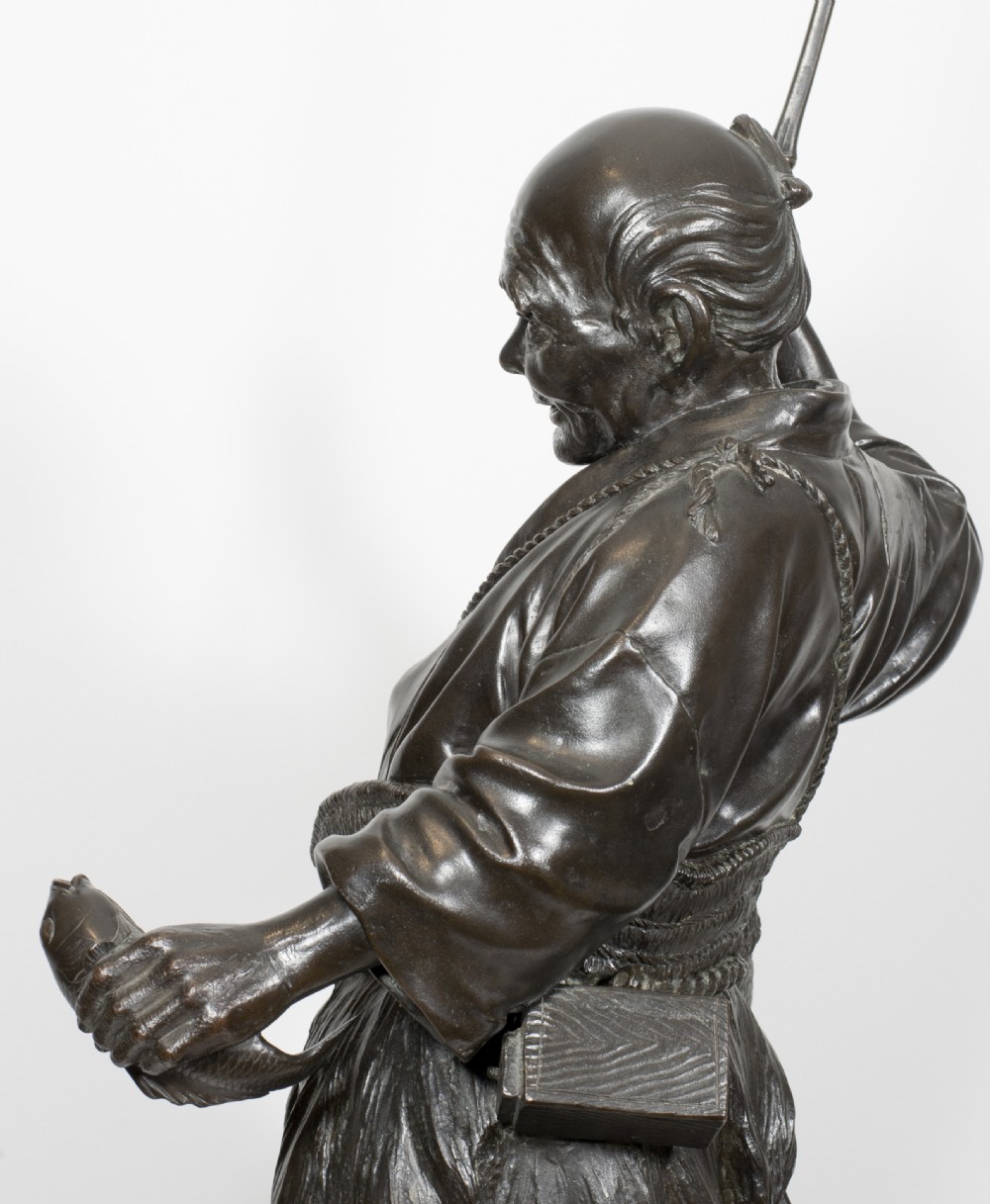 A LARGE TOKYO SCHOOL JAPANESE BRONZE OKIMONO FISHERMAN BY SEIYA View IX