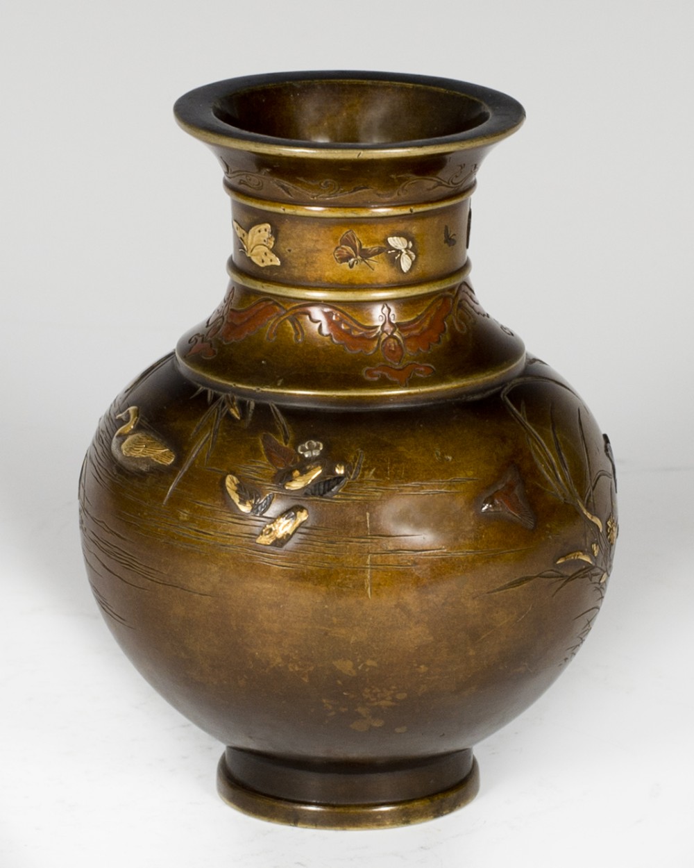 FINE QUALITY JAPANESE MIXED METAL VASE BY MIYABE ATSUYOSHI View II