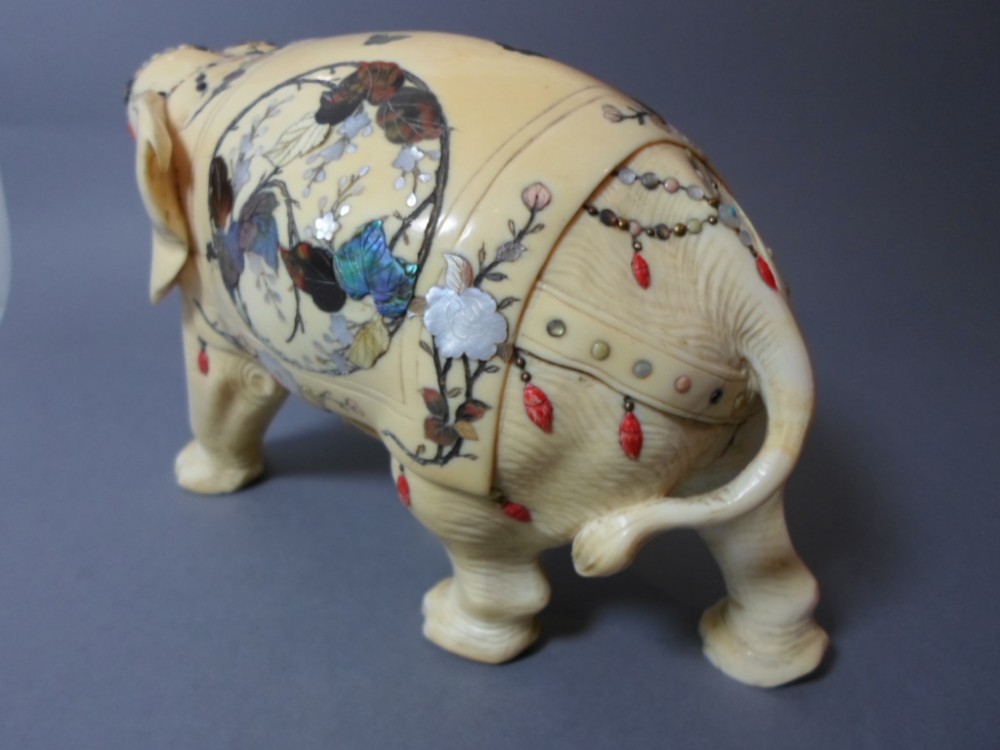 LARGE JAPANESE ONE PIECE IVORY AND SHIBAYAMA ELEPHANT View IV