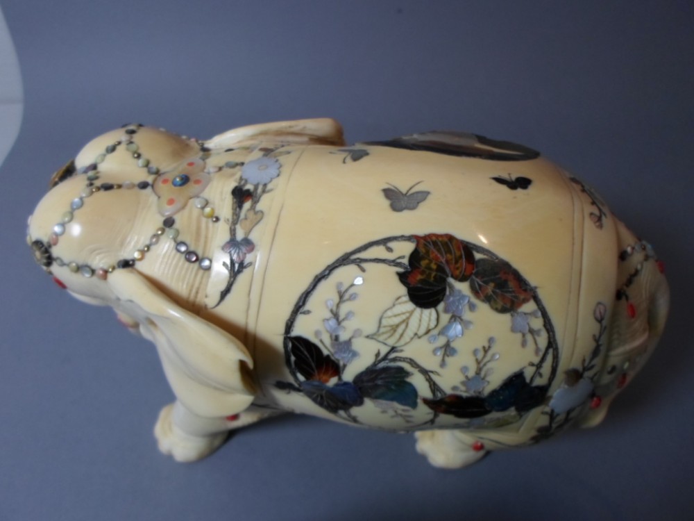 LARGE JAPANESE ONE PIECE IVORY AND SHIBAYAMA ELEPHANT View V