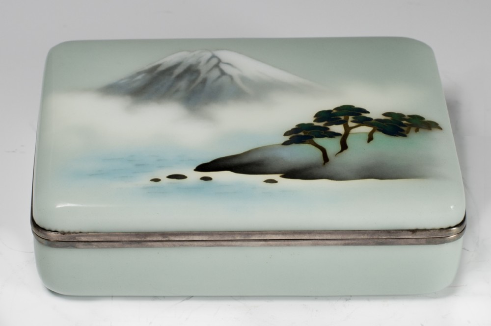 japanese cloisonne lidded box by the ando company - CATEGORY: ANTIQUE BOXES - DATED 1920
