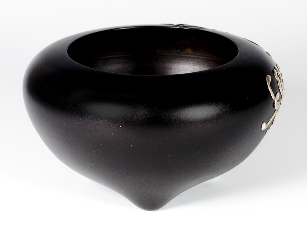 JAPANESE MIXED METAL ONLAID TRIPOD CENSOR BY NOGAWA View V