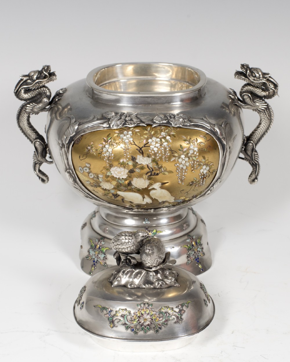 EXCEPTIONAL LARGE JAPANESE SILVER,GOLD LACQUER SHIBAYAMA KORO  View V