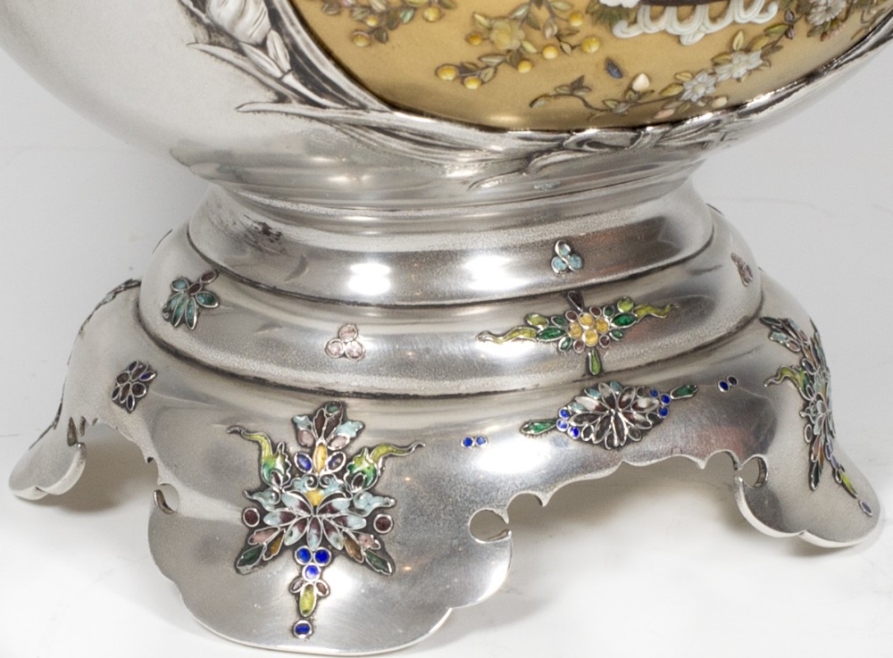 EXCEPTIONAL LARGE JAPANESE SILVER,GOLD LACQUER SHIBAYAMA KORO  View XI