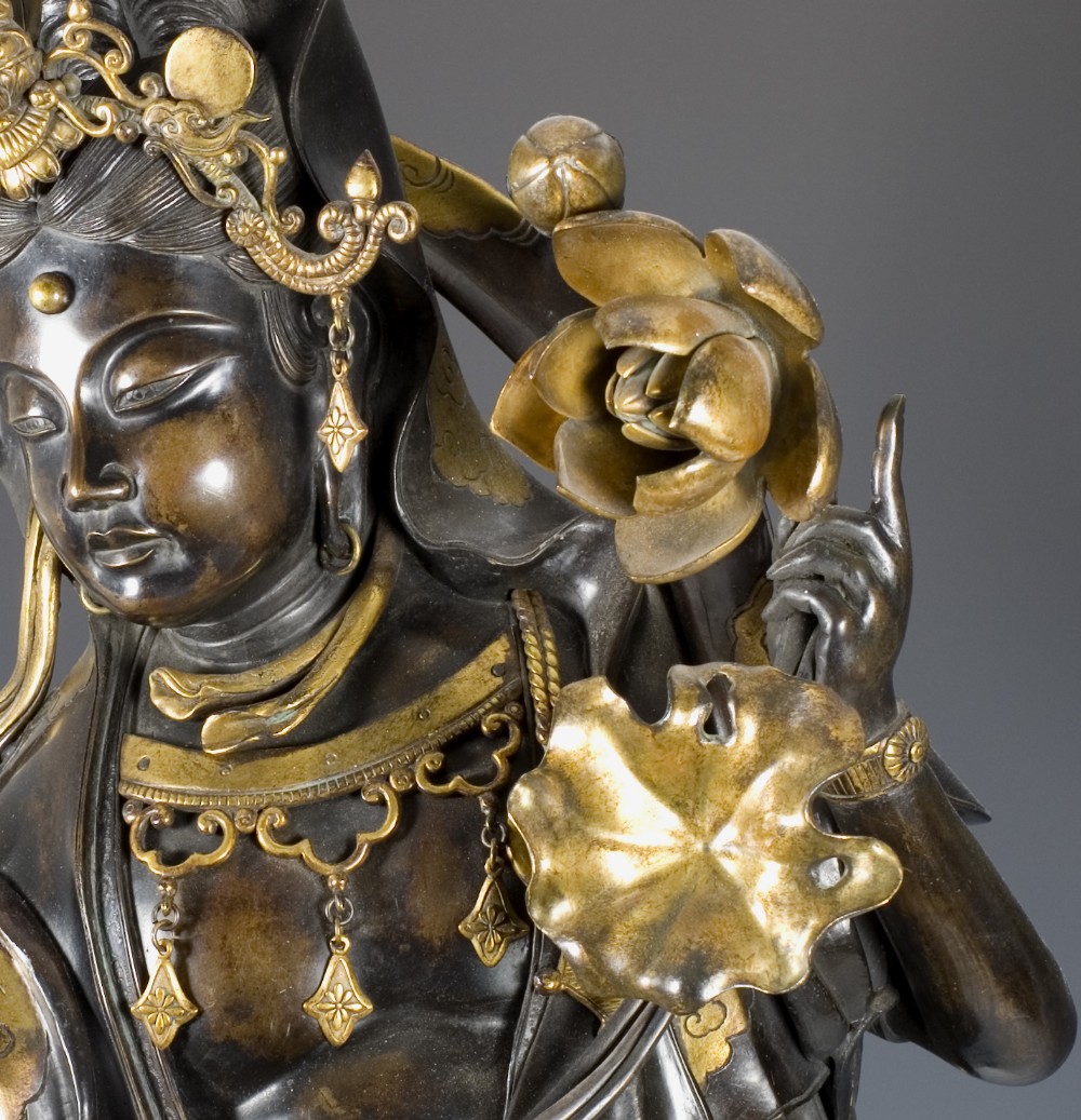 LARGE JAPANESE BUDDHISTIC BRONZE FIGURE OF KANNON BODHISATTVA View VII