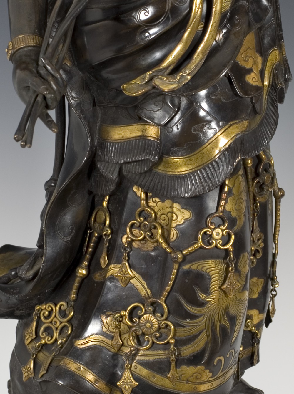 LARGE JAPANESE BUDDHISTIC BRONZE FIGURE OF KANNON BODHISATTVA View X