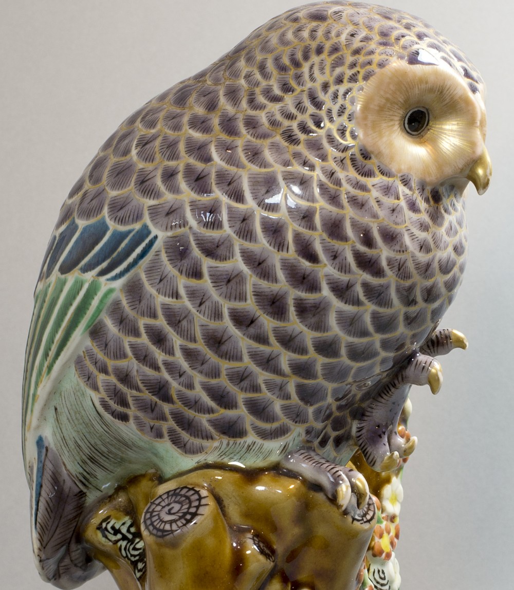 JAPANESE KUTANI MODEL OF AN OWL ON TREE STUMP View XI