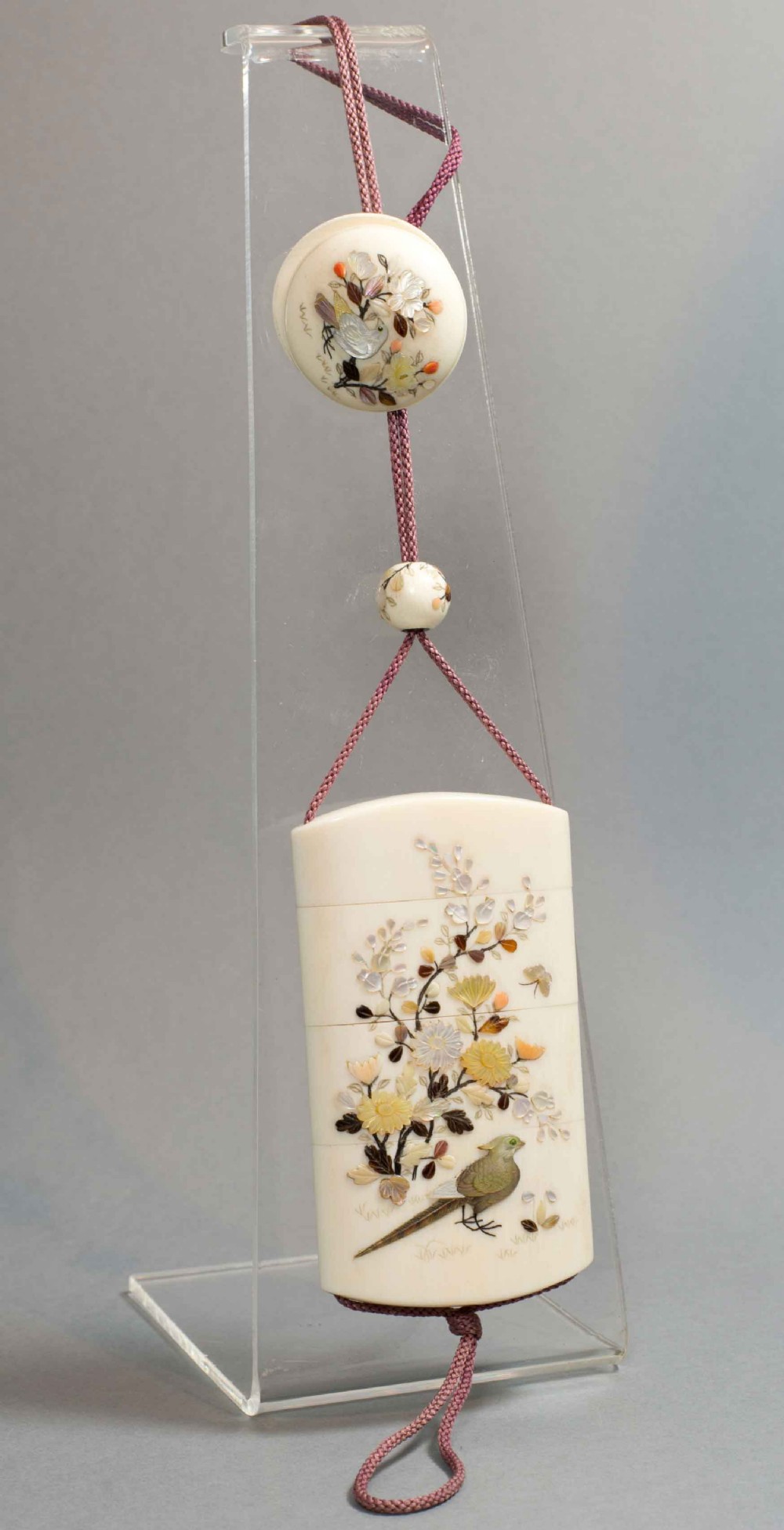 A FINE QUALITY  JAPANESE IVORY & SHIBAYAMA INRO AND NETSUKE SET View IV