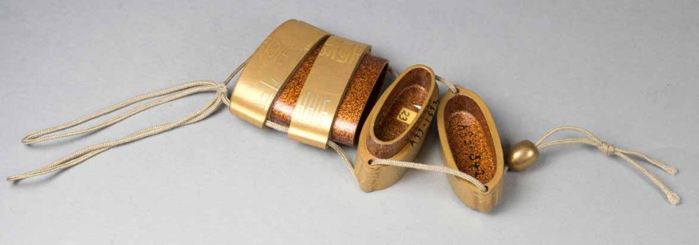 A JAPANESE THREE CASE SIGNED GOLD LACQUER INRO View IV