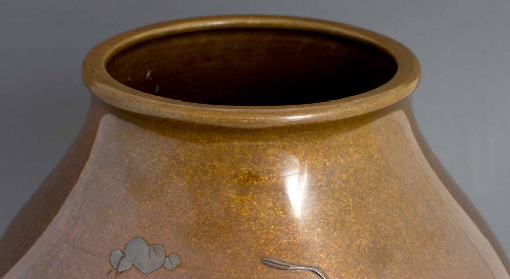 A HIGHLY DECORATIVE JAPANESE MIXED METAL CRAYFISH VASE View VIII