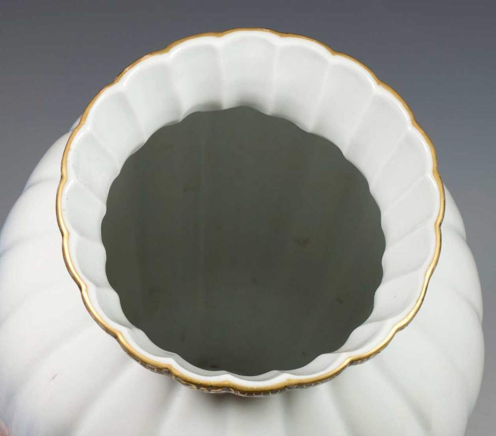 HIGHLY DECORATIVE JAPANESE KUTANI 
