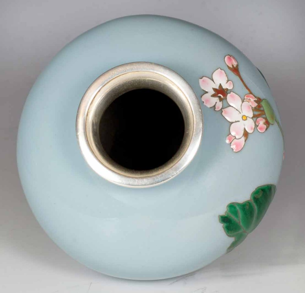 DELIGHTFUL PAIR OF JAPANESE MORIAGE CLOISONNE VASES View V