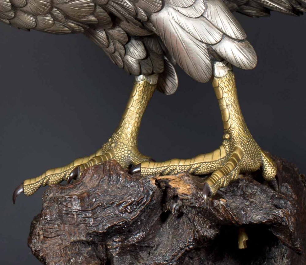 A SUPERB JAPANESE SILVERED BRONZE SEA EAGLE BY AKASOFU GYOKO View XII