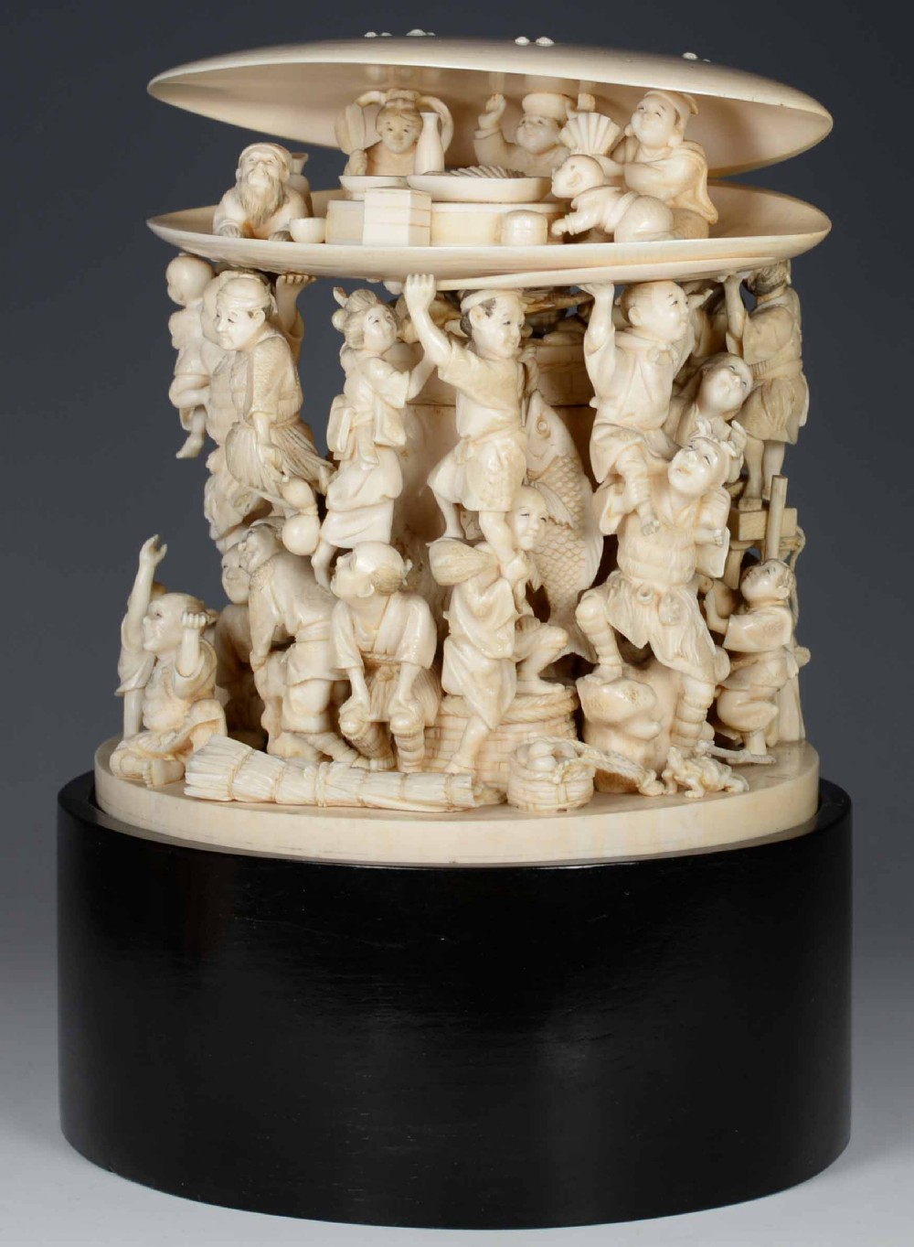 FABULOUS LARGE JAPANESE IVORY 