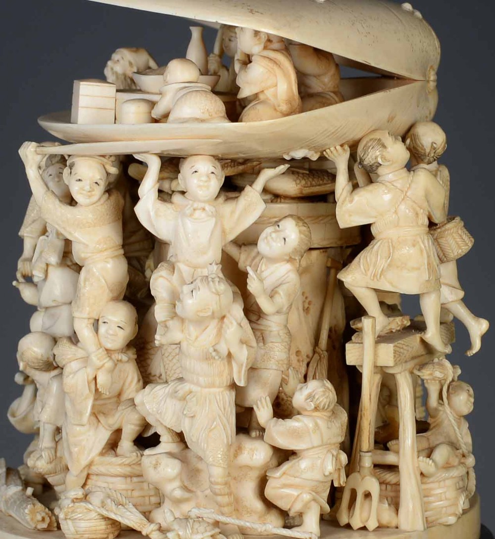 FABULOUS LARGE JAPANESE IVORY 