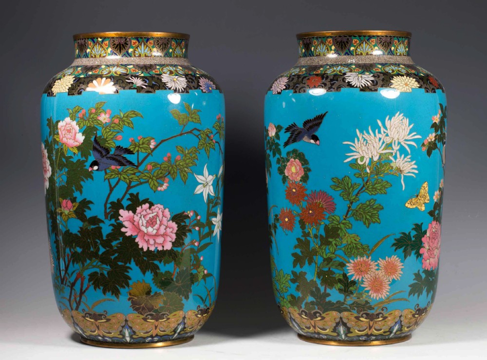 LARGE PAIR OF JAPANESE MEIJI PERIOD CLOISONNE VASES View II