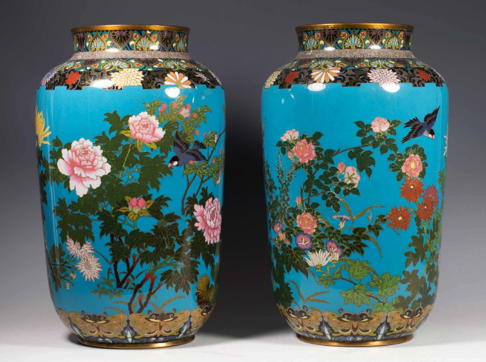 LARGE PAIR OF JAPANESE MEIJI PERIOD CLOISONNE VASES View III
