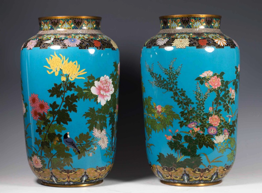 LARGE PAIR OF JAPANESE MEIJI PERIOD CLOISONNE VASES View IV