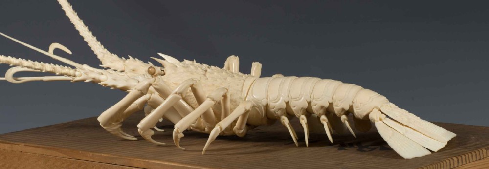 OUTSTANDING JAPANESE FULLY ARTICULATED IVORY LOBSTER OKIMONO-SAKURAI SOSAI View III
