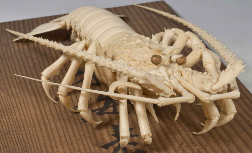 OUTSTANDING JAPANESE FULLY ARTICULATED IVORY LOBSTER OKIMONO-SAKURAI SOSAI View IX