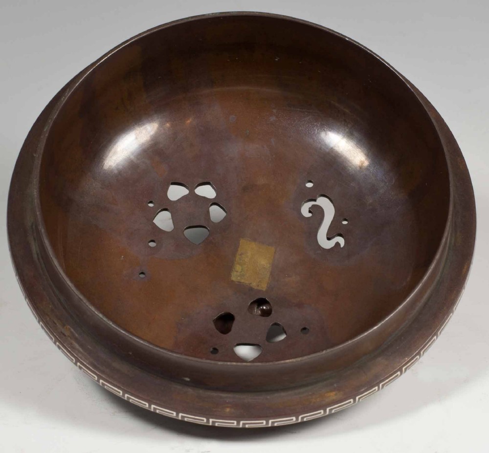 LARGE JAPANESE INLAID BRONZE KORO BY THE KURODA COMPANY View VIII
