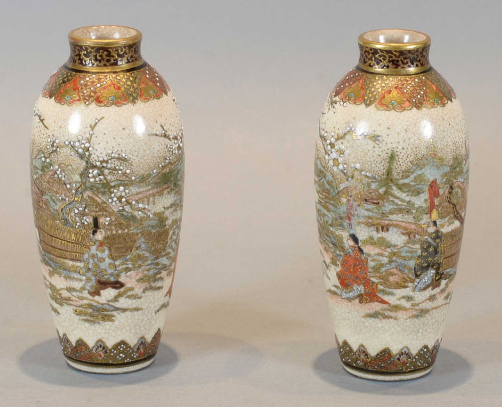 FINE QUALITY PAIR OF JAPANESE MINIATURE  SATSUMA VASES SIGNED KIZAN View III